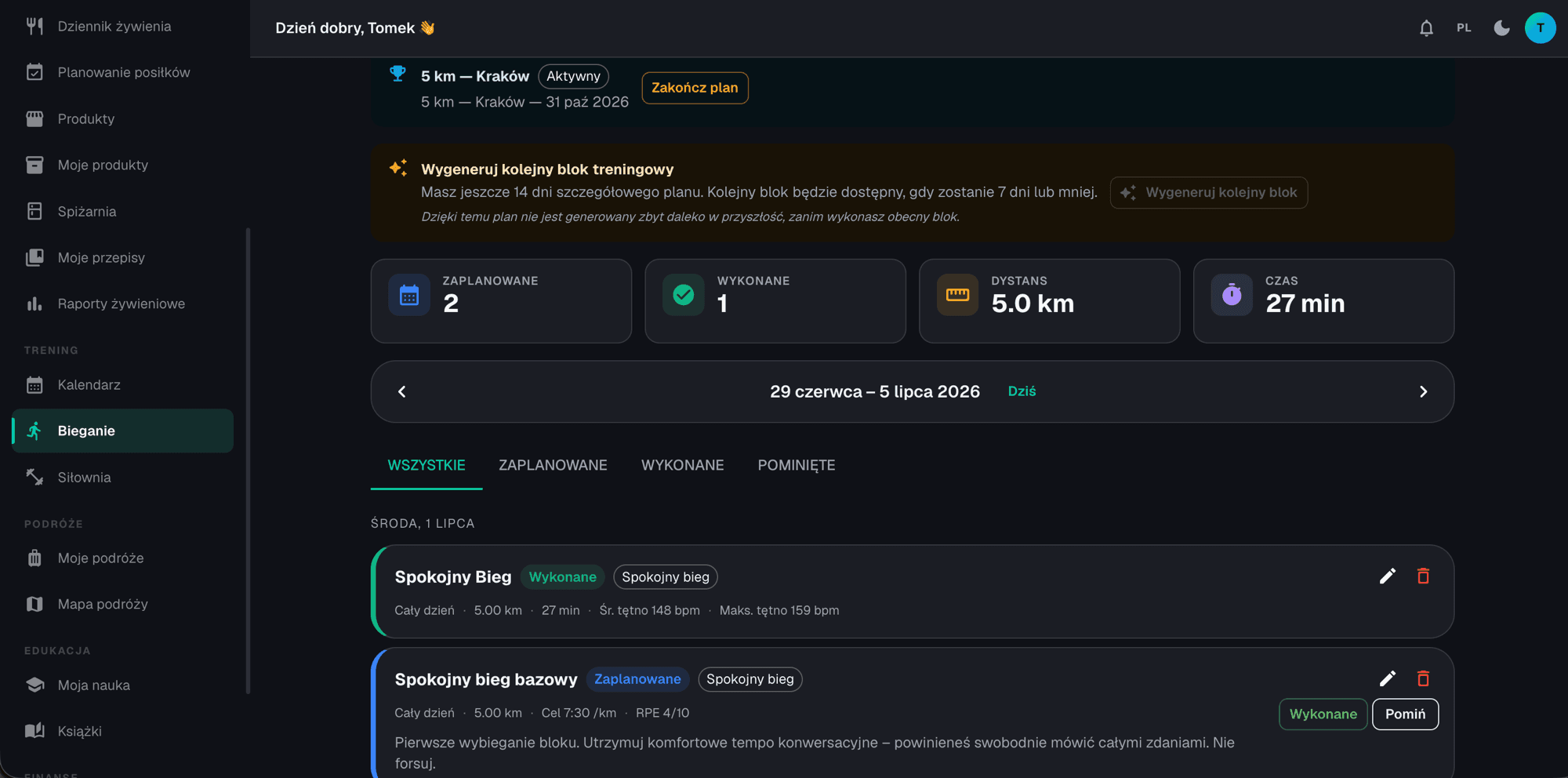 Zrzut ekranu planu biegowego dabelo z tygodniowymi jednostkami, biegami zaplanowanymi i wykonanymi, dystansem i tempem